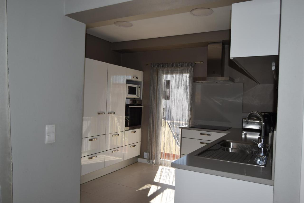 Family House Hotel ลากอส ภายนอก รูปภาพ