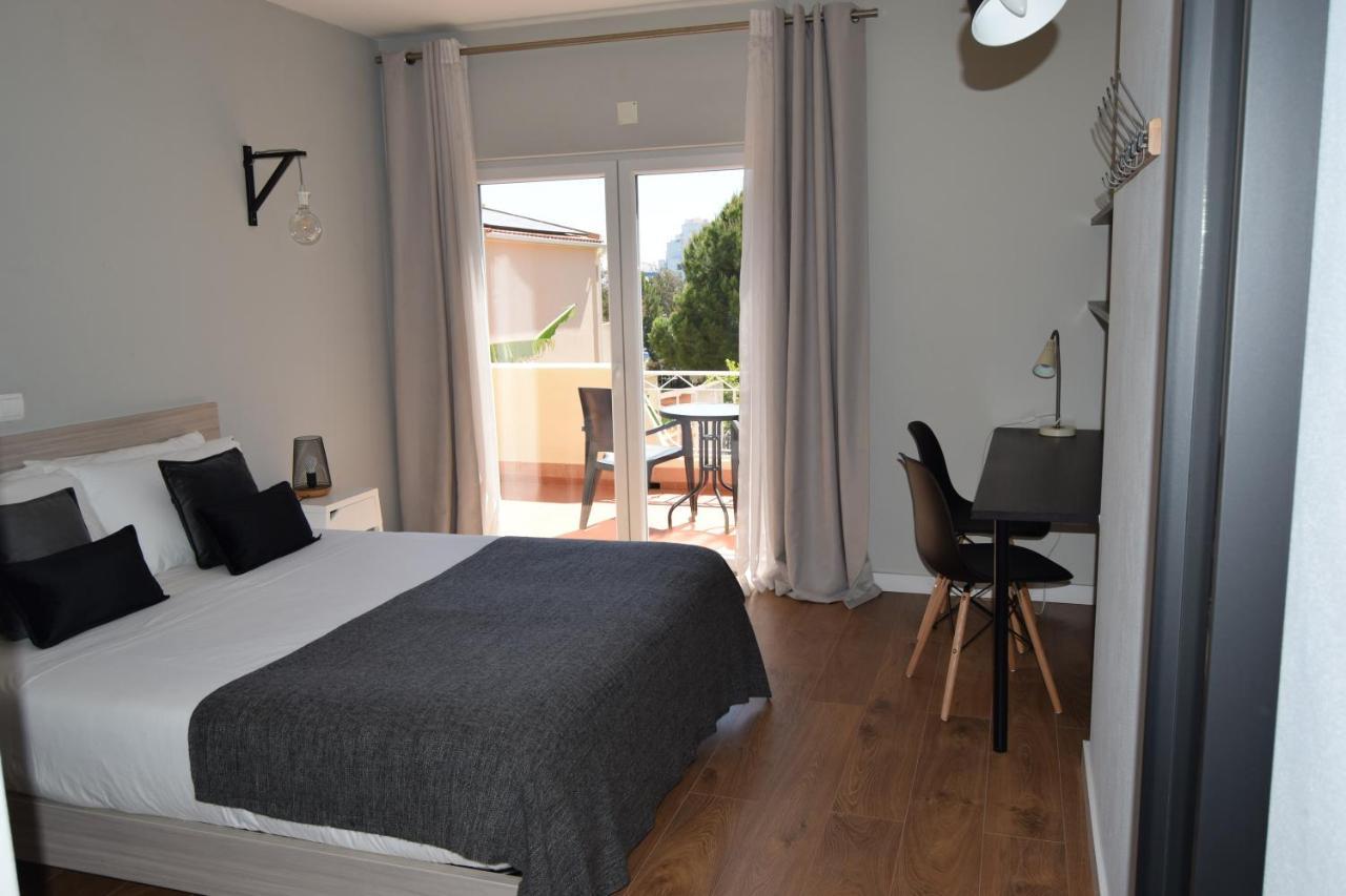 Family House Hotel ลากอส ภายนอก รูปภาพ